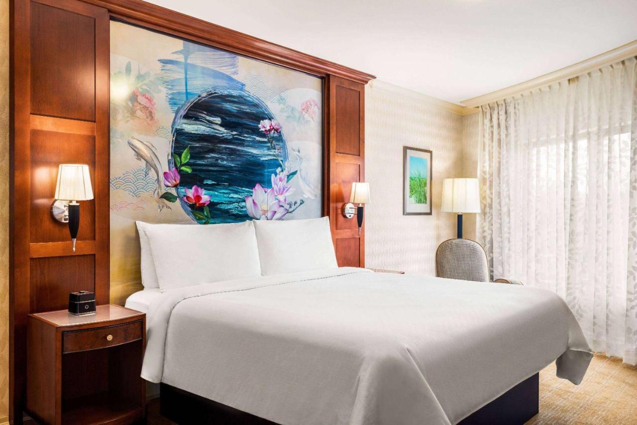 Viana Hotel And Spa, Trademark Collection By Wyndham Westbury Exterior foto