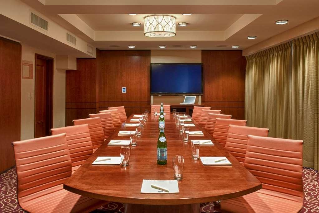 Viana Hotel And Spa, Trademark Collection By Wyndham Westbury Facilidades foto