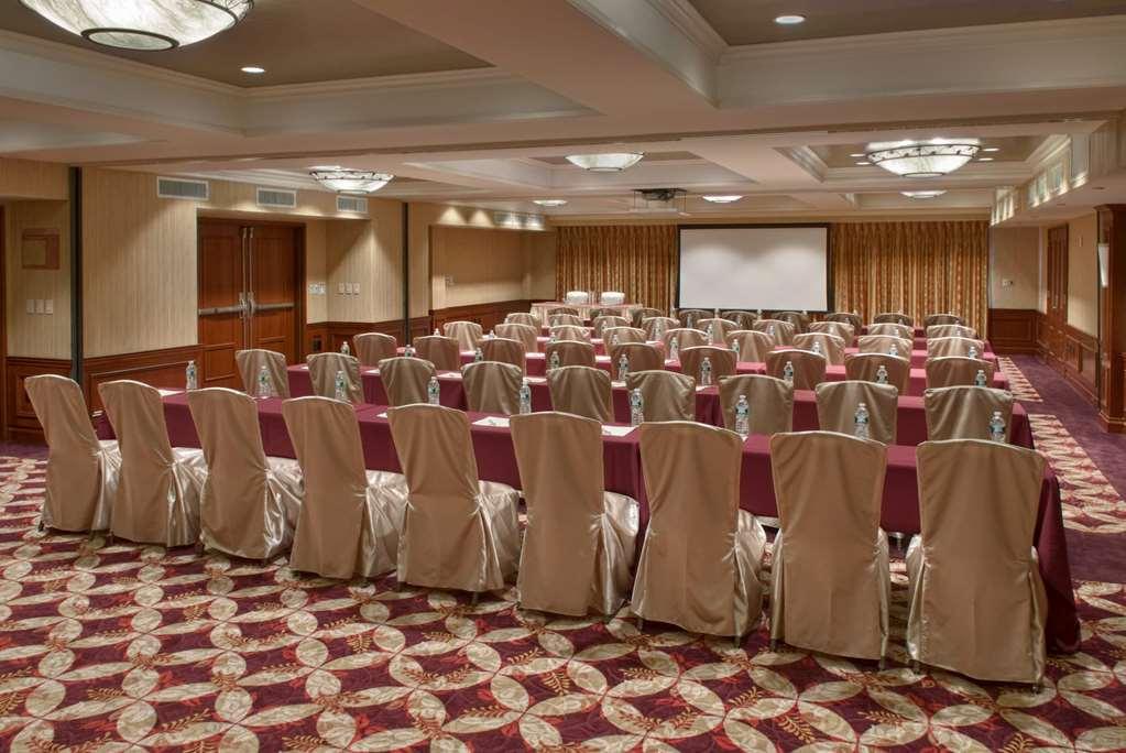 Viana Hotel And Spa, Trademark Collection By Wyndham Westbury Facilidades foto